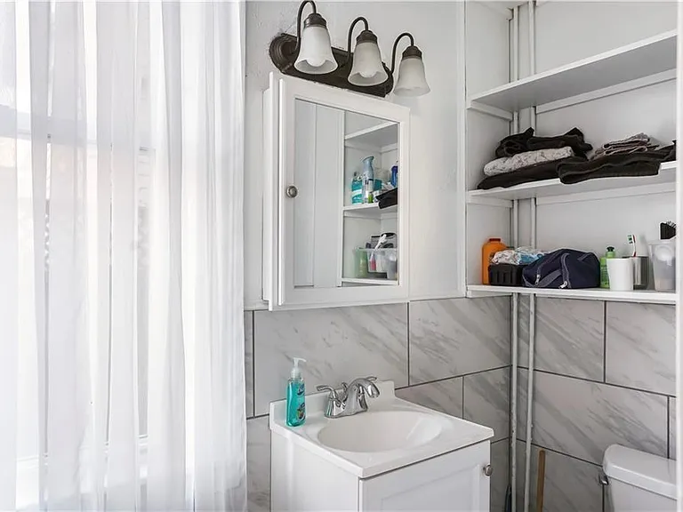 32 Ann St #1 — Photo 14