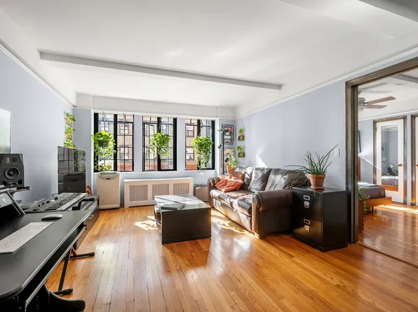 321 East 43rd Street image 1 of 10