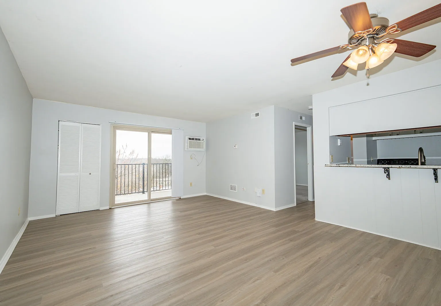 Deck Haus — Photo 2
