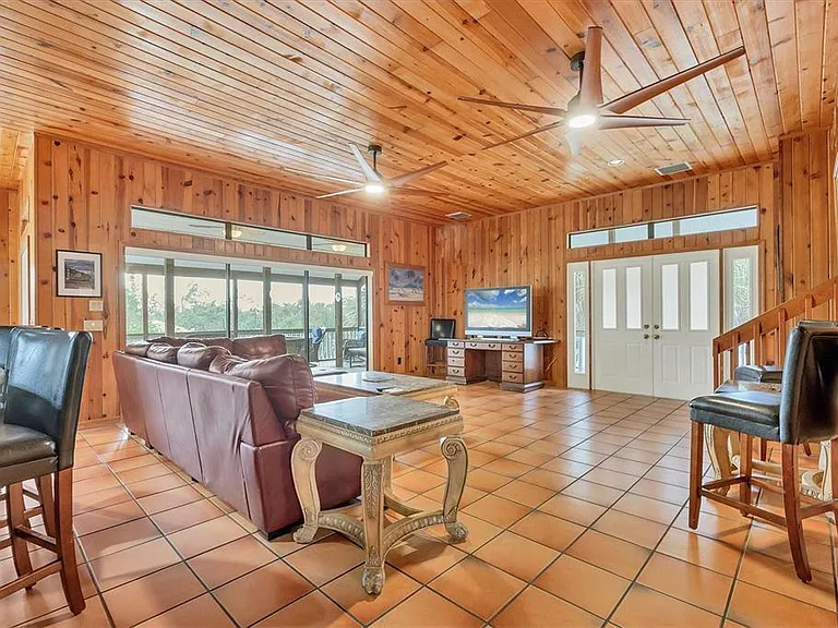 51 Palm Dr — Photo 10