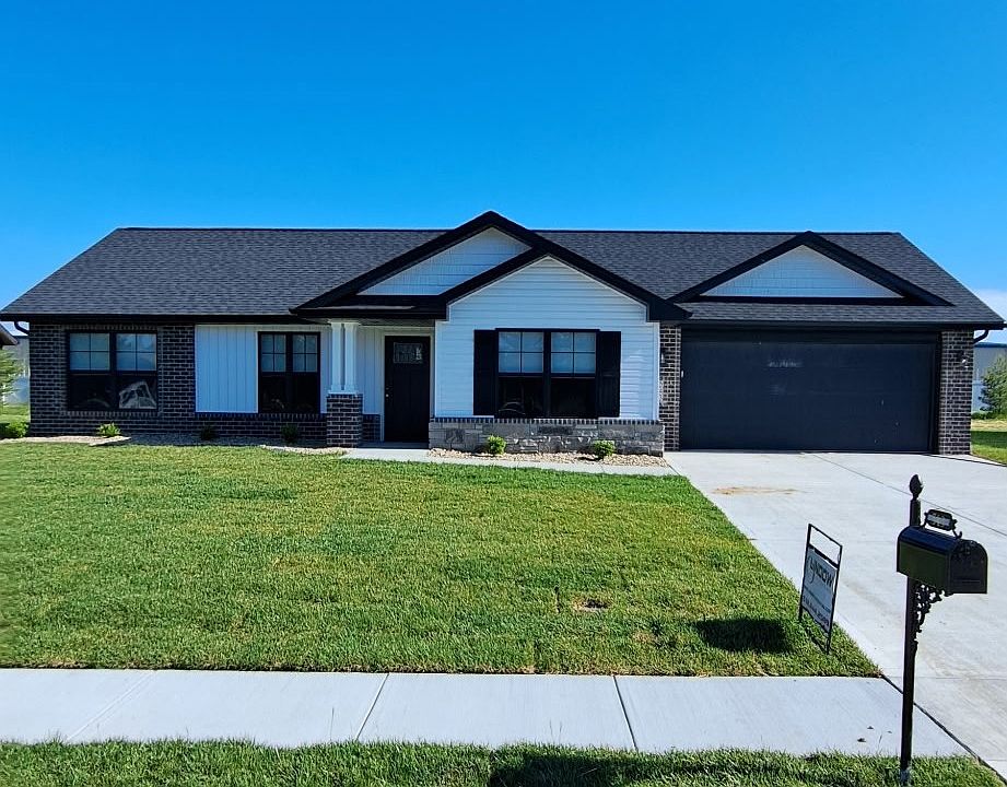 1st image of 543 Somerset Dr
