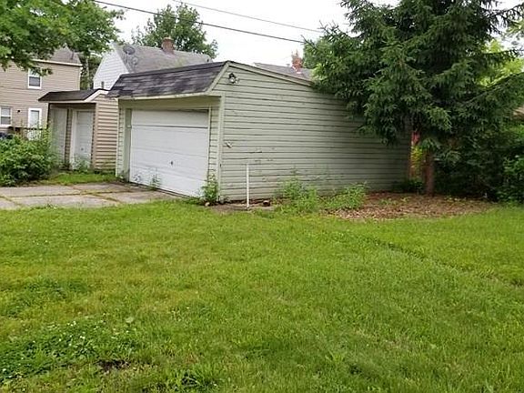 4th image of 16816 Glendale Ave