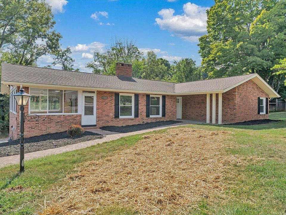 1st image of 2519 Winifred Dr SW
