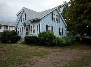 217 Pawtucket Ave, Rumford, RI 02916