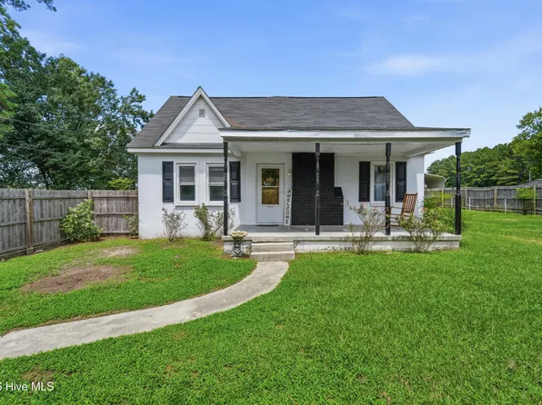 2195 S Nc 111 Highway S, Chinquapin, NC 28521