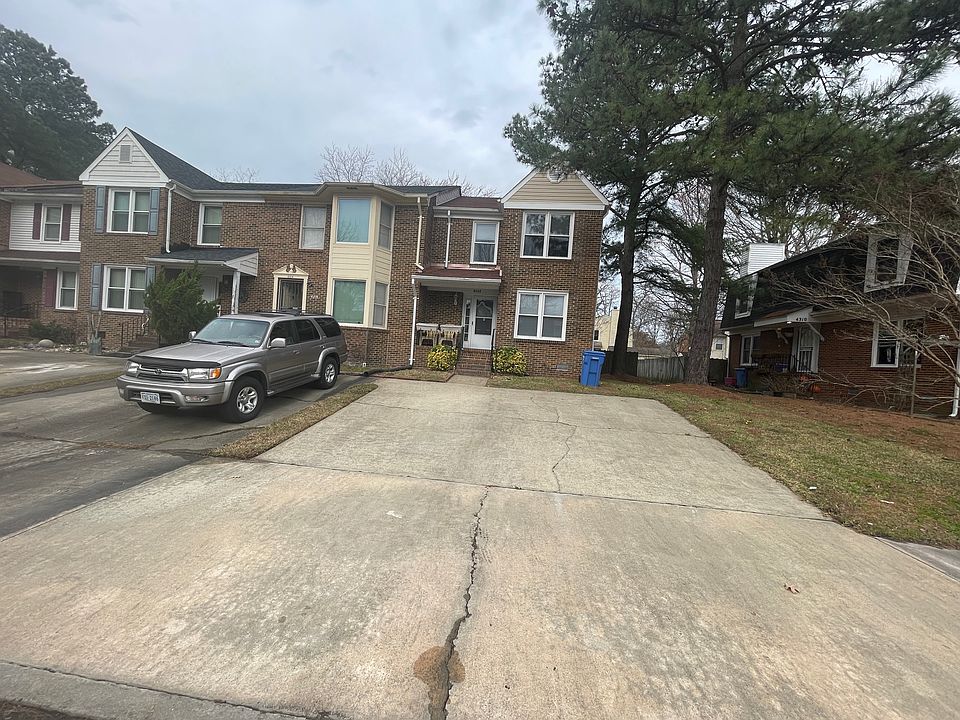 2nd image of 4312 Manchester Ln #1