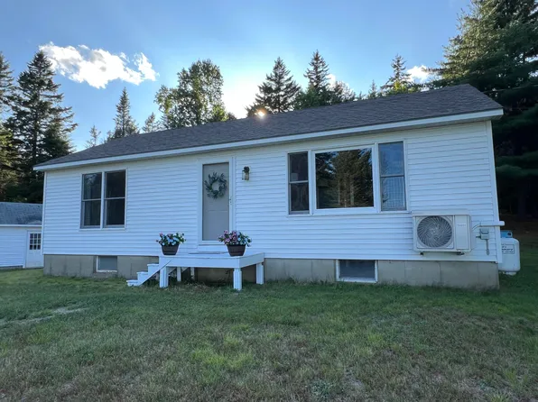 30 Woodcock Way, Robbinston, ME 04671