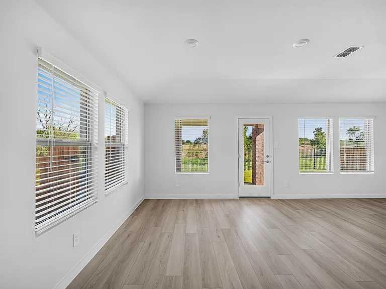 1934 Furlong Dr — Photo 9