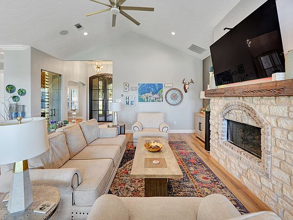 5th image of 8301 Glasgow Dr