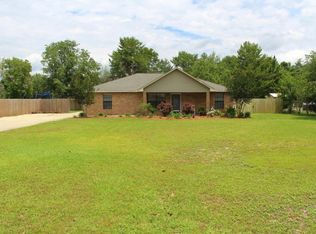 8804 Arlington Pl, Navarre, FL 32566