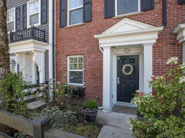 19572 Fraser Way #69, Pitt Meadows, BC V3Y 0A9