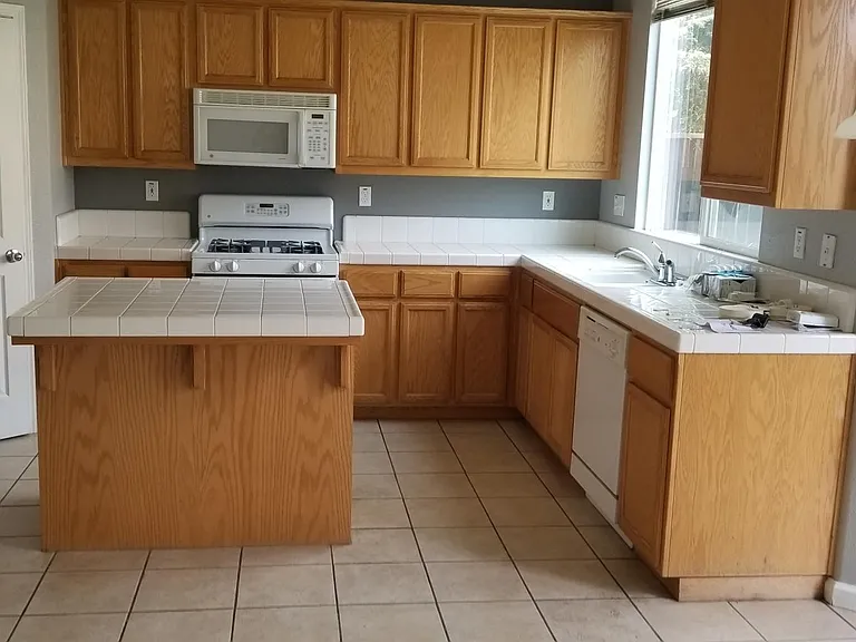 1153 Powell Ct — Photo 2