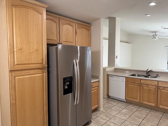 5th image of 2443 N Creek Vista Dr