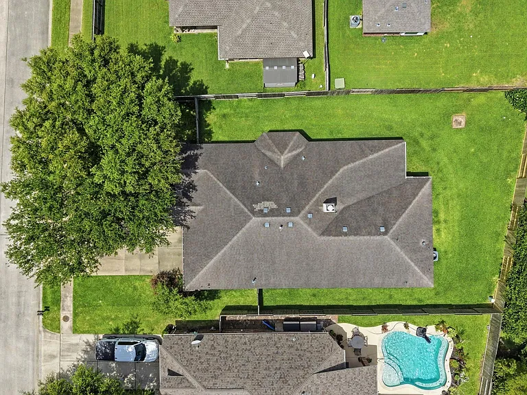 321 Preston Ln — Photo 32
