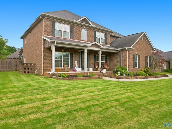 127 Autumn Wind Dr, Madison, AL 35758