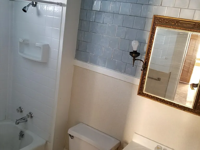 415 Bayard St — Photo 3