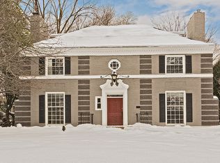 22600 Douglas Rd, Shaker Heights, OH 44122