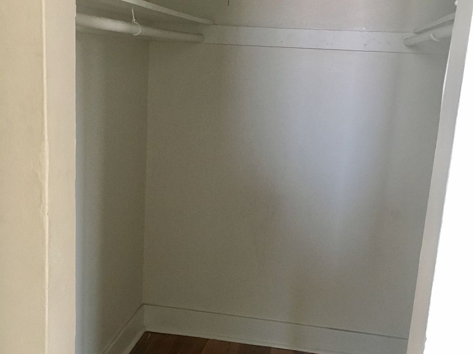 1st image of 260 S Mariposa Ave APT 208