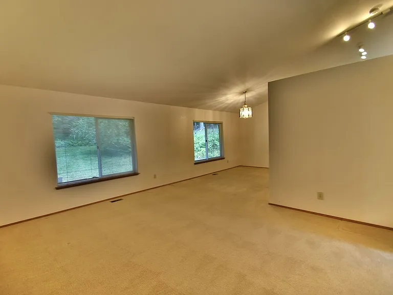 21710 NE 156th St — Photo 7