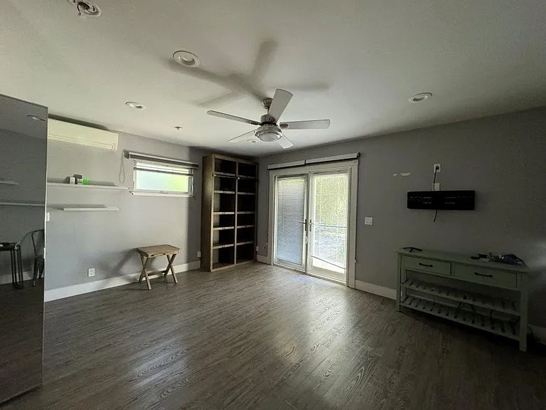 408 Del Oro Ave — Photo 9
