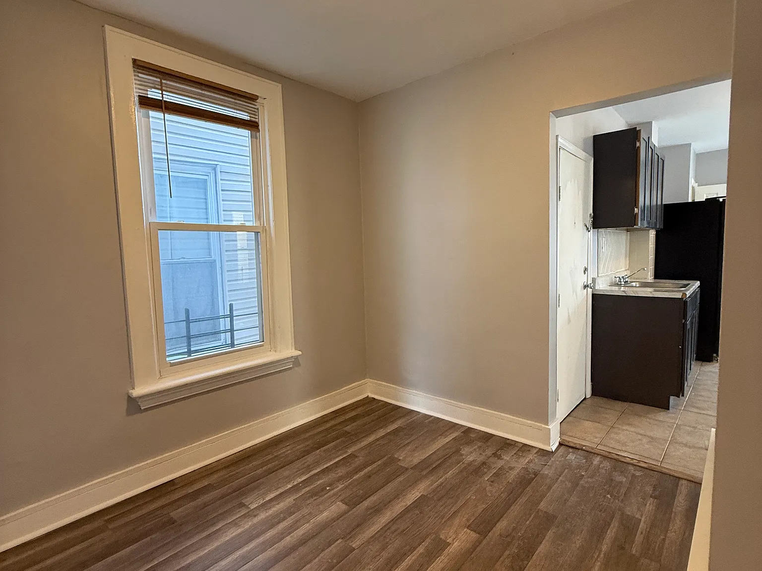 3 bed, $2,150 — Photo 2