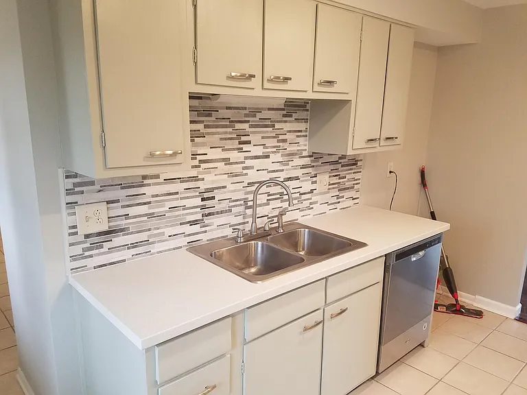 434 Nies Ave — Photo 21