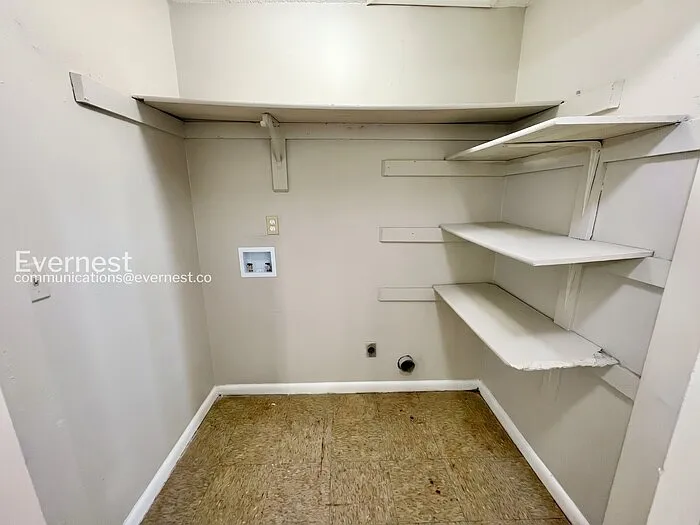 3062 Saint Paul Dr — Photo 11