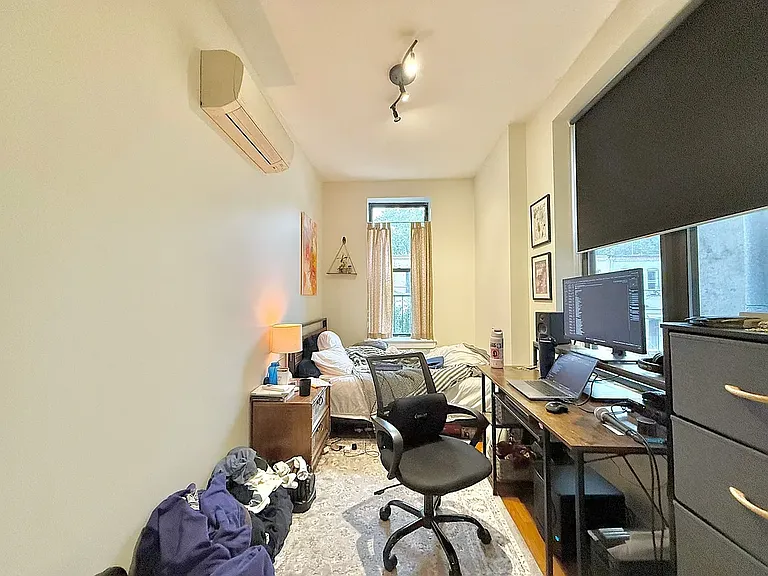 1346 Hancock St #2R — Photo 8