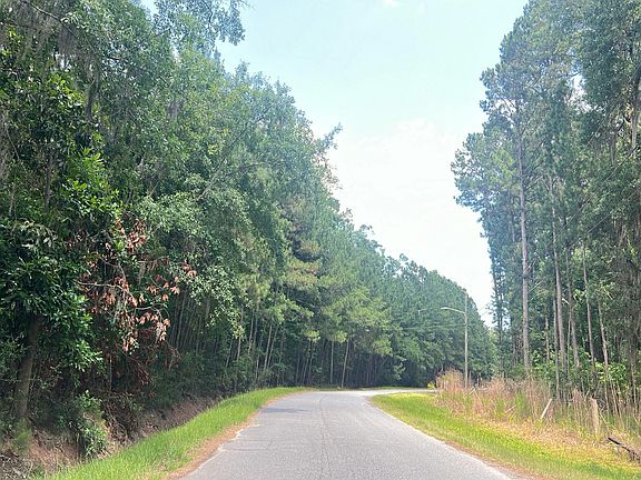 5th image of 11 Shore Rd