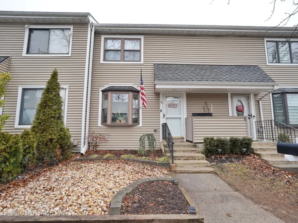 11 Wirt Ave, Staten Island, NY 10309