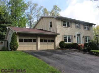 617 Devonshire Dr, State College, PA 16803