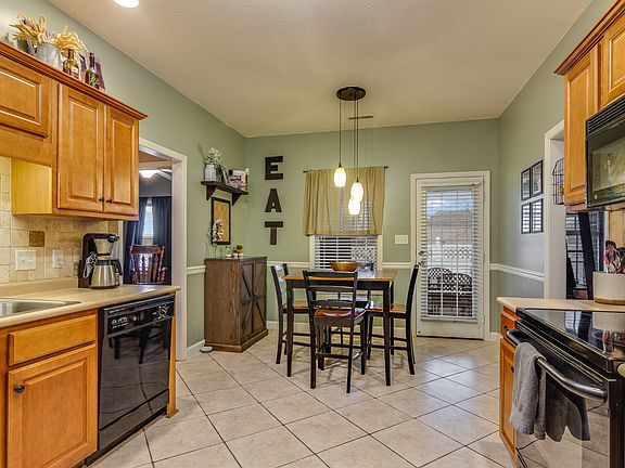 5th image of 314 Burton Farms Dr