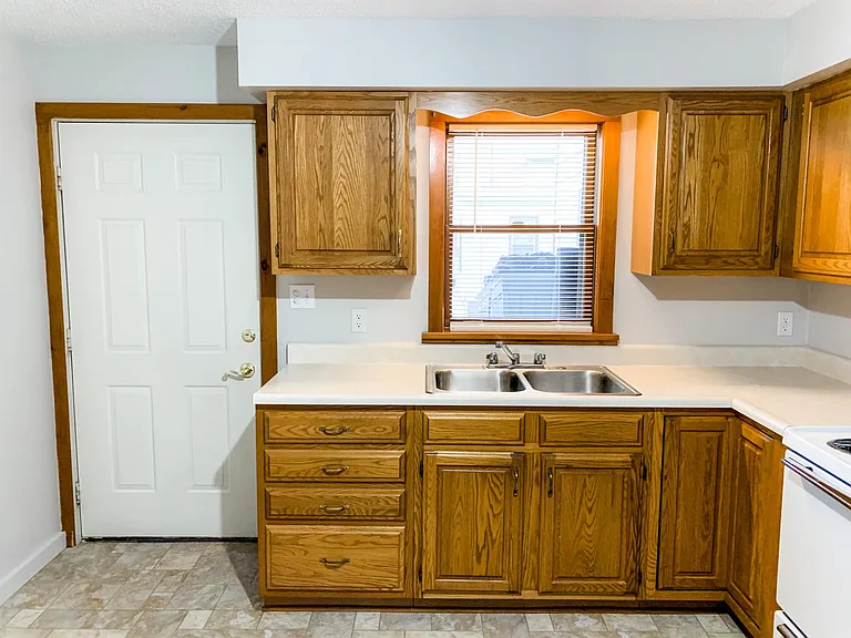 6902 Shady Ave #3 — Photo 2