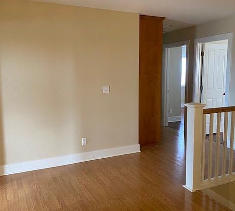 4th image of 20 Camille Ln