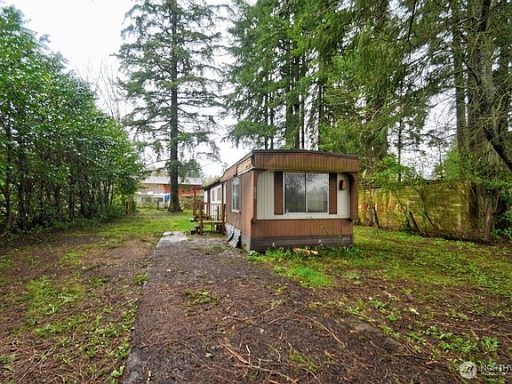 5th image of 3220 80th Avenue SE