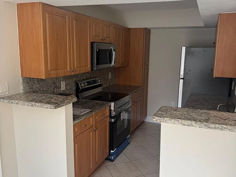 10500 SW 155th Ct #10112 — Photo 4
