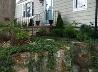 85 Nutmeg Ln, Fairfield, CT 06824