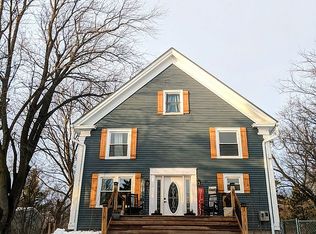 3902 North St, Richmond, IL 60071
