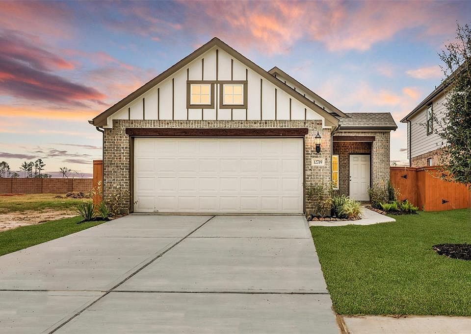 1st image of 12319 Murano Dr