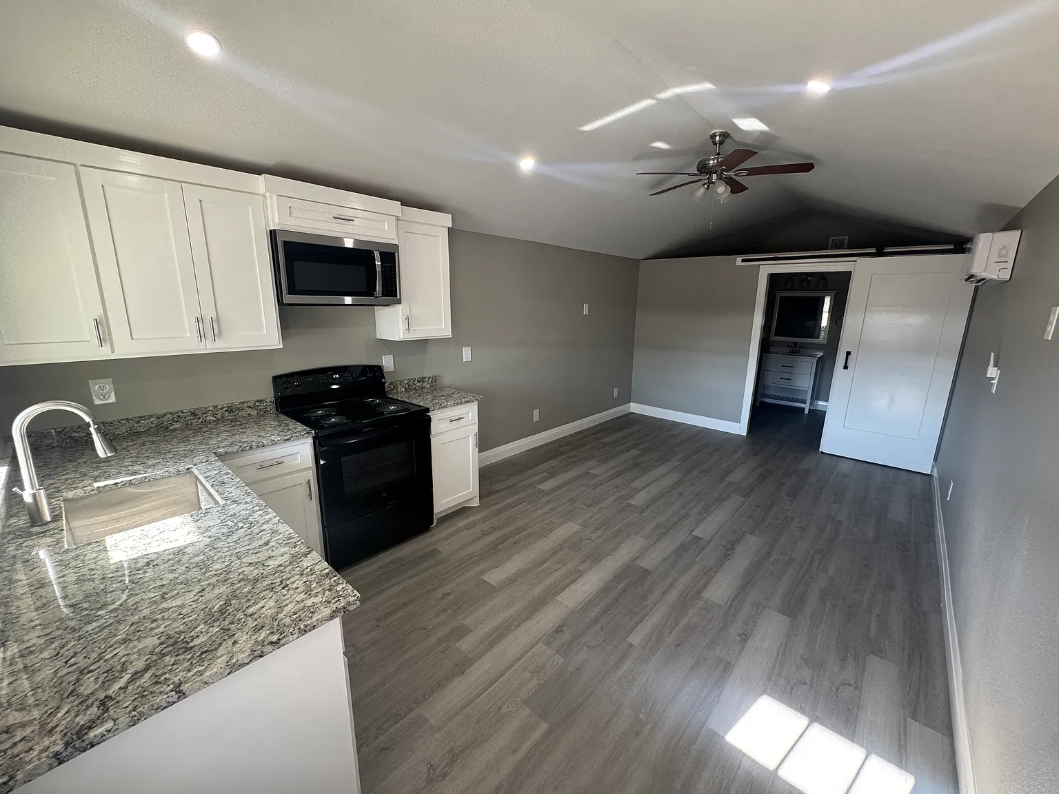 5341 Brown Ln — Photo 1