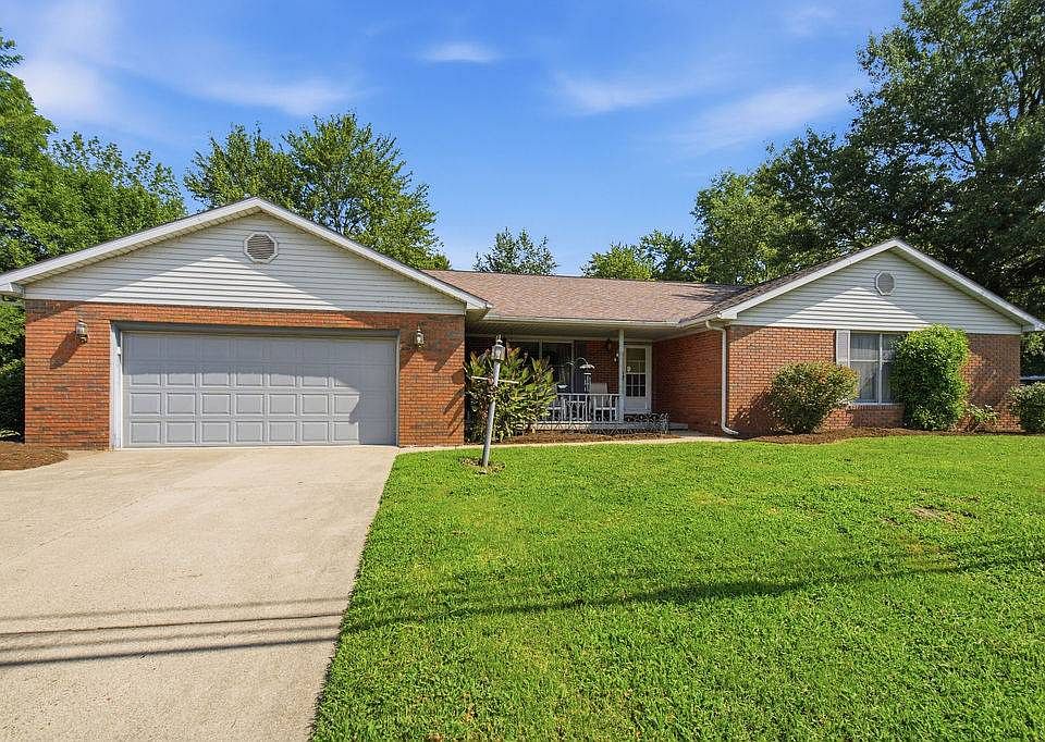 1st image of 8366 Sharon Rd