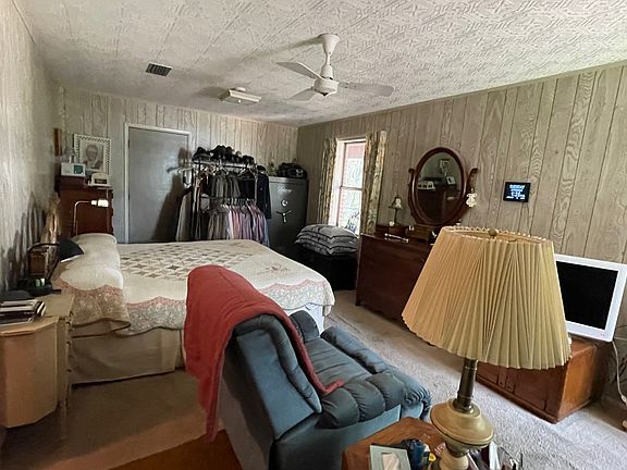 5th image of 1501 N Washington St