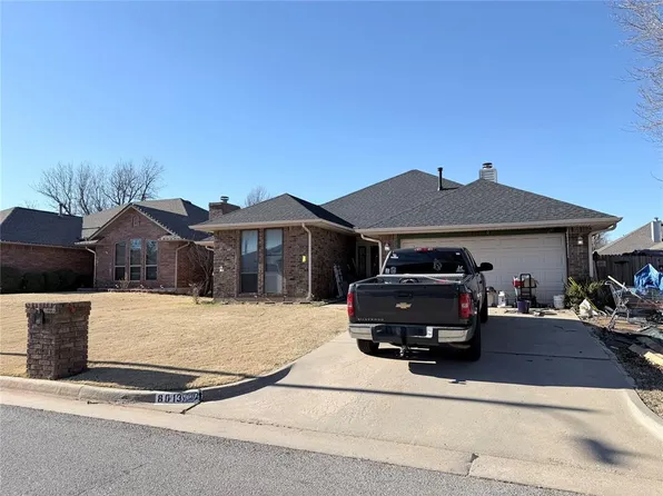 8013 Wilshire Ridge Dr, Oklahoma City, OK 73132