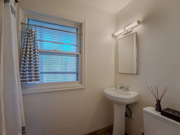 8109 SE Lorry Ave — Photo 29