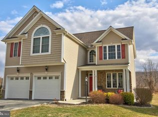 216 Westgate Dr, Mount Holly Springs, PA 17065