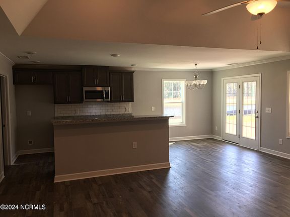 3rd image of 4718 Rosette Court