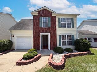 6121 Linda Vista Ln, Charlotte, NC 28216