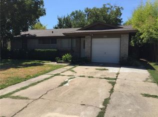 121 W Cober St, Grand Prairie, TX 75051
