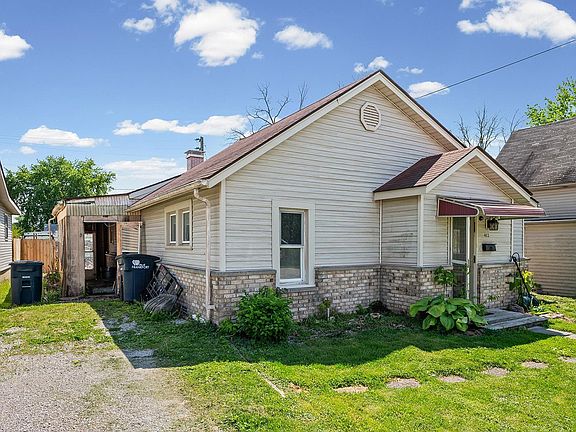 2nd image of 403 Beard St