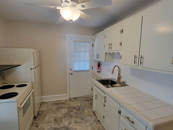 4th image of 402 2nd Floor Bowman St